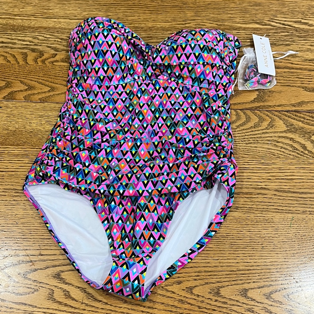 Anne Cole Women’s Pink Multi Geometric One-Piece Swimsuit NWT